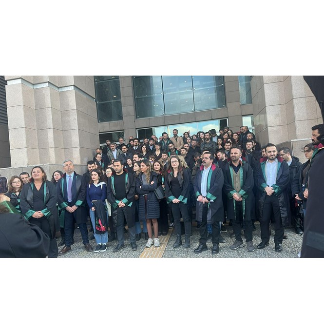 ÖHD avukatları ve TUAD üyeleri meşru mesleki ve insan hakları faaliyetleri nedeniyle uzun hapis cezalarına çarptırıldı, ÖHD avukatları ve TUAD üyeleri meşru mesleki ve insan hakları faaliyetleri nedeniyle uzun hapis cezalarına çarptırıldı,