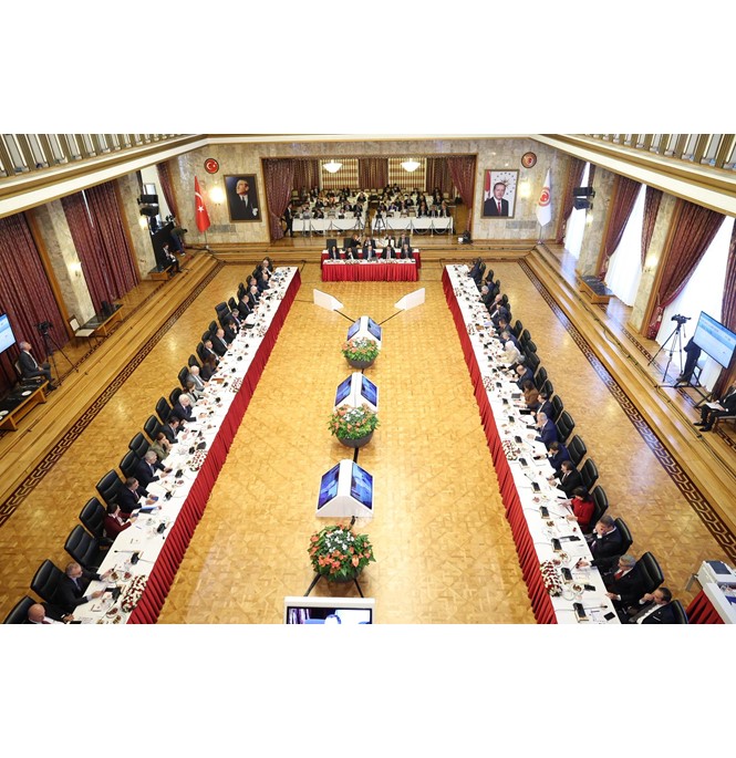 Milli Dayanışma Kardeşlik ve Demokrasi Komisyonu Raporuna İlişkin Açıklamamız, TBMM Bünyesinde Kurulan “Milli Dayanışma Kardeşlik ve Demokrasi Komisyonu” Tarafından 18 Şubat 2026 Tarihinde Kamuoyu ile Paylaşılan Nihai Rapora İlişkin Değerlendirmemiz ile Devam Eden Süreçte Atılacak Adımlara Dair Önerilerimiz:,